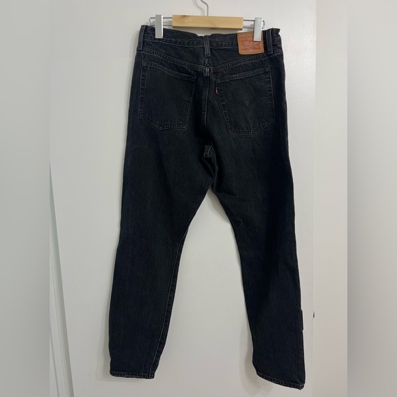 Women’s Levi’s Wedgie Black Distressed - Picture 2 of 10